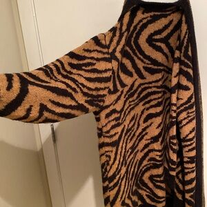 H&M  Large tiger print sweater